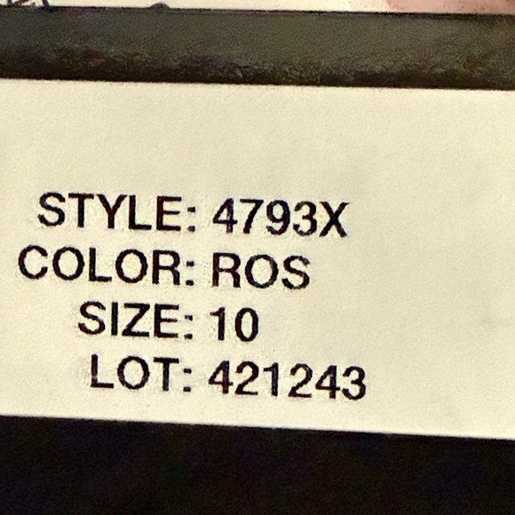 XSCAPR PATTI LONG OFF THE SHOULDER SCUBA CREPE GOWN DRESS BLUSH 10 NEW - Picture 4 of 8